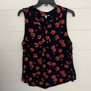 Croft & Barrow blue tank with poppy flower print size large
